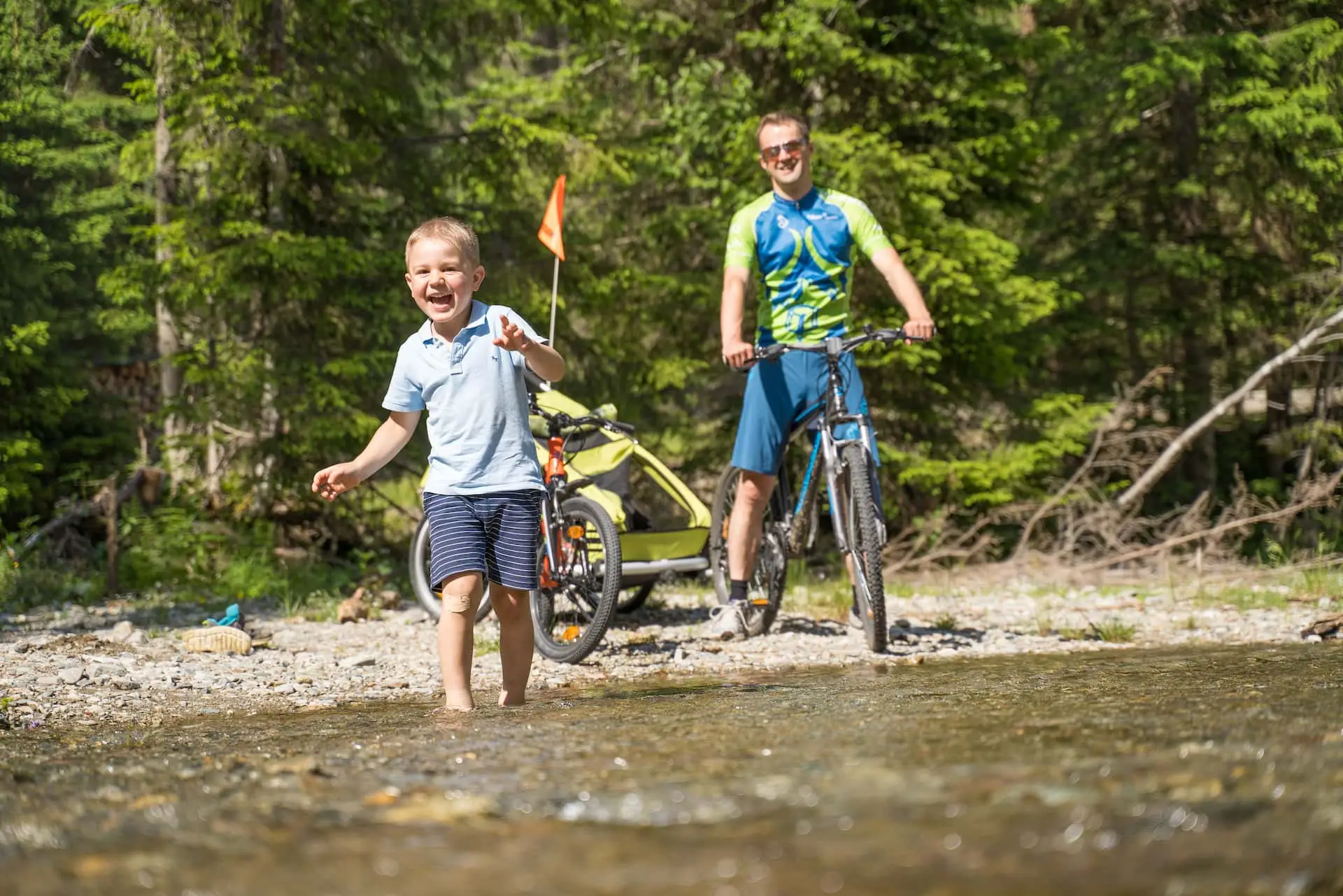 family-bike-tour-lessach