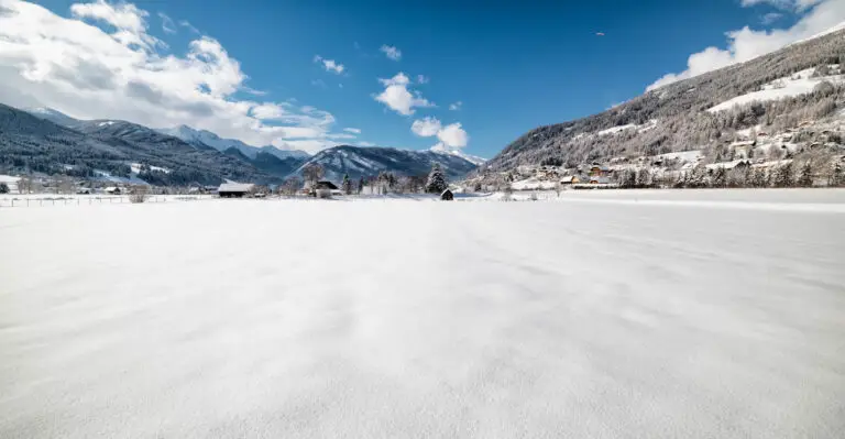 schnee bedeckte landschaft salzburg