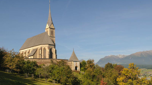 Hotel Wastlwirt - Kirche St. Leonhard