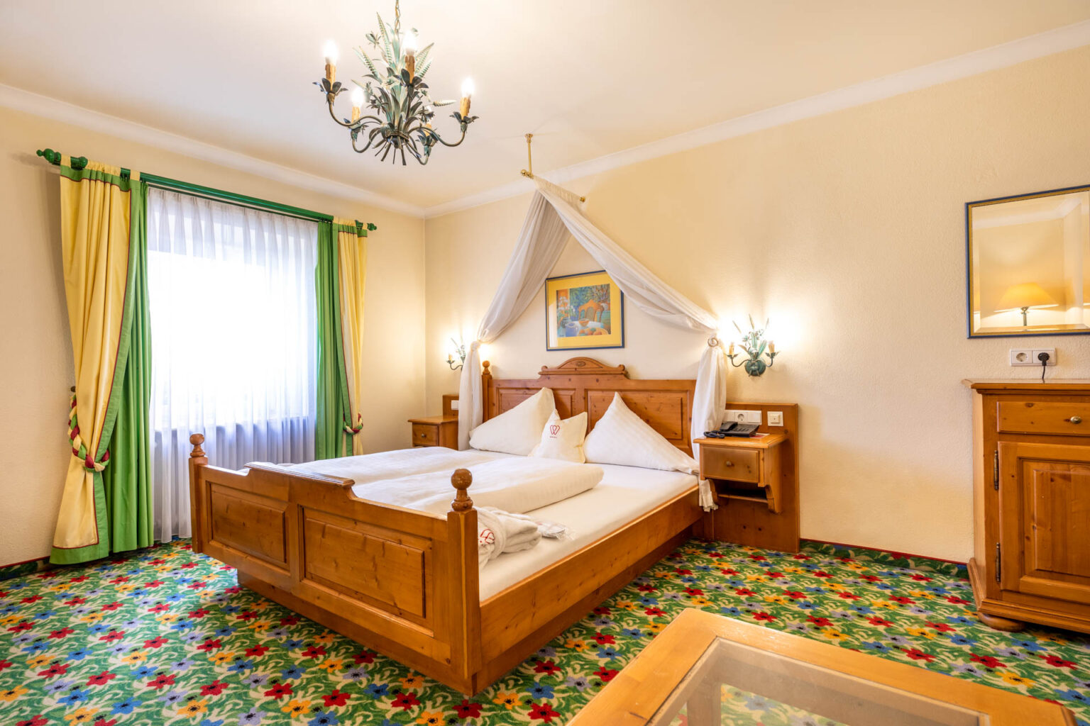 wastlwirt-standard-suite-08